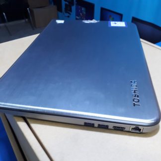 Toshiba Satellite E55 Ultrabook - image 3